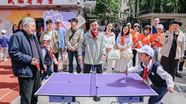 中国体育-“沪超”校园赛太燃了：徐寅生陆元盛手把手教小球员，“小版樊振东”有点猛|乒乓|程之|乒乓球|巨鹿|比赛_新浪体育_新浪新闻